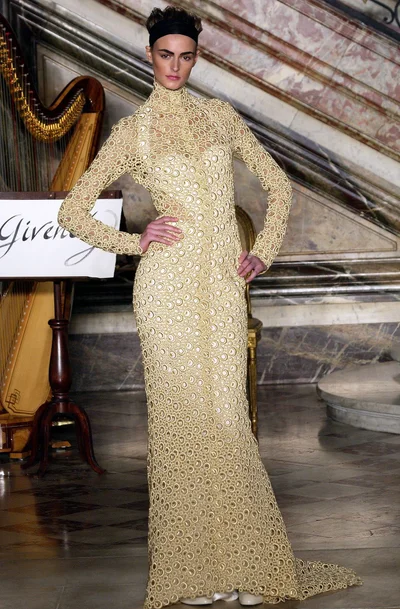 Look 30